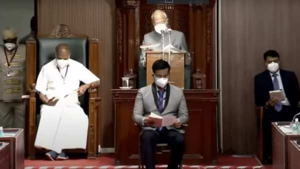 ஆளுநர்