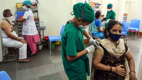 Why Mumbai vaccine centres were shut when pvt hospitals had many doses Why Mumbai vaccine centres were shut when pvt hospitals had many doses