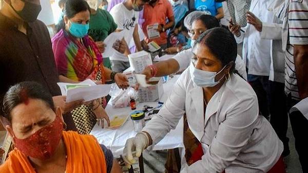 India reports 43,654 fresh Coronavirus cases and 640 deaths in last 24 hours India reports 43,654 fresh Coronavirus cases and 640 deaths in last 24 hours