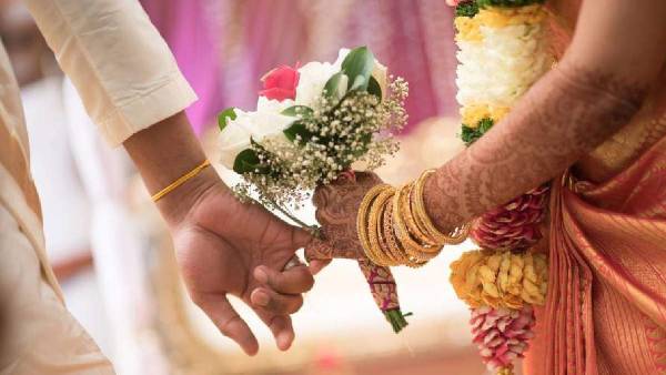 புதுமணத்தம்பதியருக்கு விருந்து