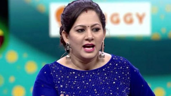 விஜய் டிவியில் தொகுப்பாளினி