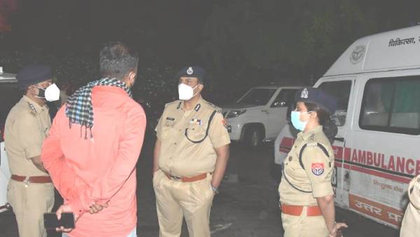 18 people killed in a road accident in Uttar Pradesh 18 people killed in a road accident in Uttar Pradesh