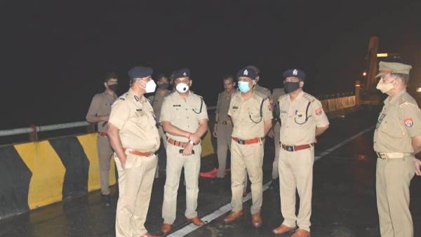 18 people killed in a road accident in Uttar Pradesh 18 people killed in a road accident in Uttar Pradesh