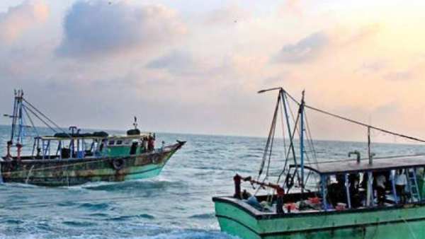 Rameswaram fishermen chased by Sri Lankan navy Rameswaram fishermen chased by Sri Lankan navy
