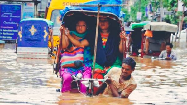 Maharastra rain: Little baby rescue operation in satara flood Maharastra rain: Little baby rescue operation in satara flood