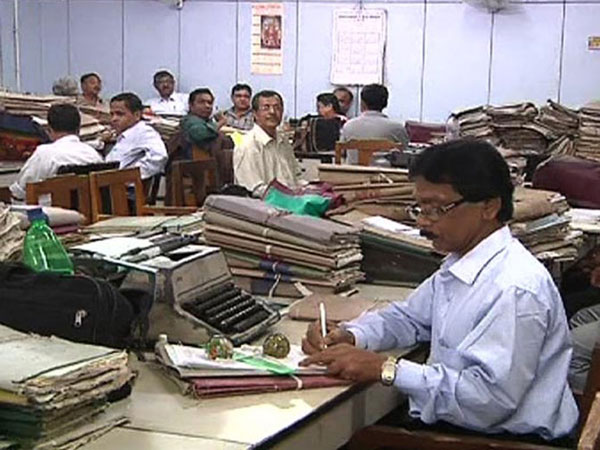இளைஞர்களுக்கு வேலை தேவை