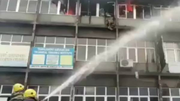 Fire accident at Computer sales company in Annasalai Fire accident at Computer sales company in Annasalai