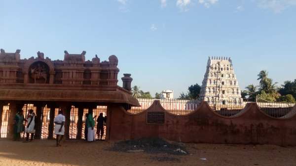 பிரம்மாண்ட கோவில்கள்
