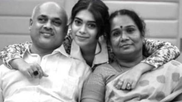 சார்பட்டா நாயகி மாரியம்மா எனும் துஷாரா விஜயன்.. திண்டுக்கல் மாவட்ட திமுக ஏன் கொண்டாடுது தெரியுமா? 