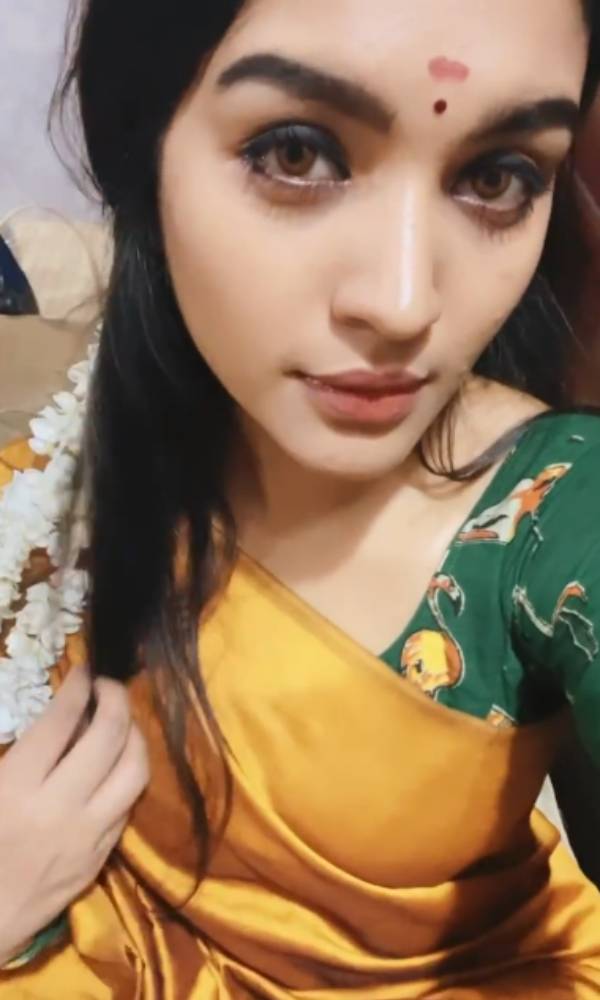 செம்பருத்தி நாயகி
