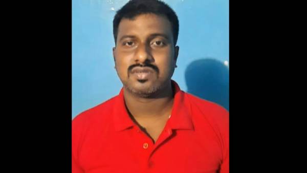 வீட்டை உடைத்தனர்