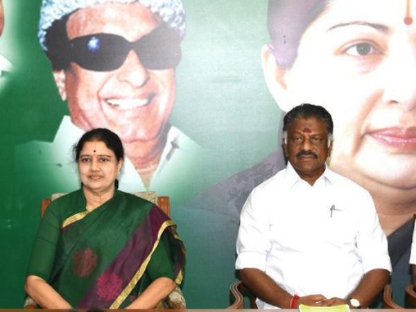 ஓபிஎஸ் கோட்டைக்குள்
