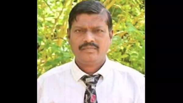 பால் சந்திரமோகன் மீது பல புகார்கள்