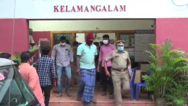 சிறையில் அடைப்பு