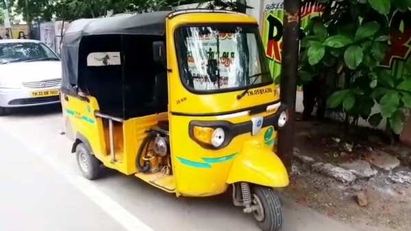 மணிபர்ஸ் கிடந்தது