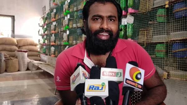 Bird man of Tamil Nadu: An youth from Alanthalai near Tiruchendur look after more than 1000 birds Bird man of Tamil Nadu: An youth from Alanthalai near Tiruchendur look after more than 1000 birds