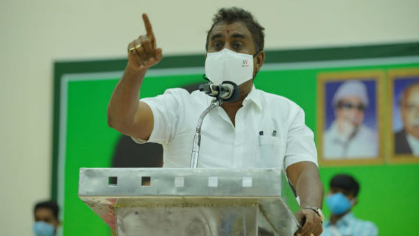 வேலுமணி