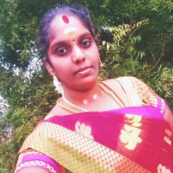 4 பேர் மீது போலீஸ் வழக்கு