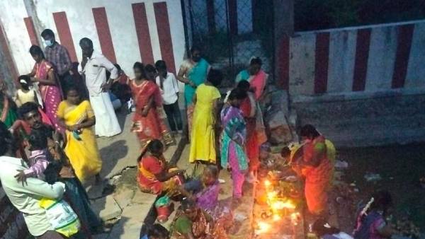 Aadi perukku 2021: Floods in Vaigai Exciting celebration in Madurai Aadi perukku 2021: Floods in Vaigai Exciting celebration in Madurai