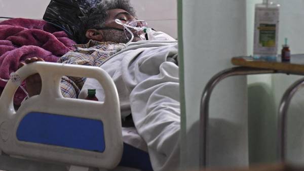 நாட்டிலேயே அதிக இறப்பு.. மிரள வைக்கும் கேரளா.. ஒரு வாரத்தில் ஒரு மில்லியனுக்கு 24 பேர் மரணம்!
