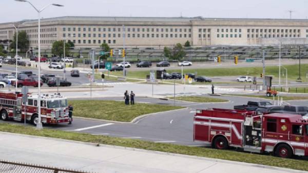 Pentagon On Lockdown After Reports Of Shooting At Nearby Subway Station Pentagon On Lockdown After Reports Of Shooting At Nearby Subway Station