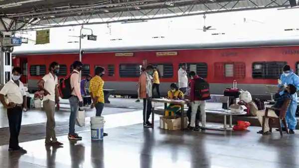  சென்னை உஷார் ப்ளீஸ்.. கொரோனா டெஸ்ட்டிலிருந்து தப்பிக்க கேரள ரயில் பயணிகள் செய்யும் 