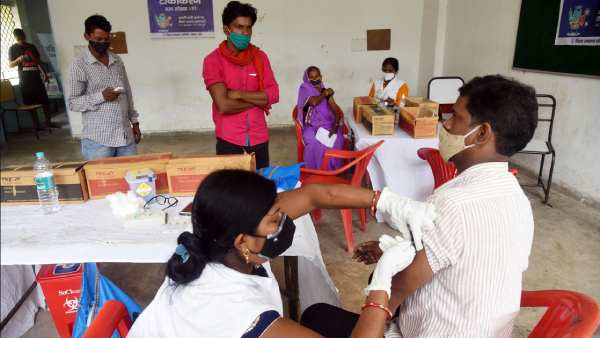 இரண்டாவது அலை தடுப்பூசியின் அவசியம் உணர்ந்த மக்கள்