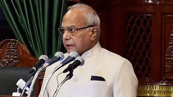 மரபை மீறி பிரஸ் மீட்