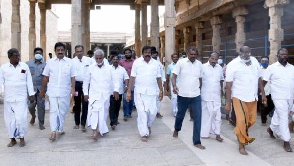 உயர்நீதிமன்றம் அதிரடி