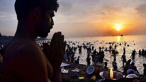 Mahalaya amavasaya 2021: What are the benefits of giving Tithi during the Purattasi month Mahalaya amavasaya 2021: What are the benefits of giving Tithi during the Purattasi month