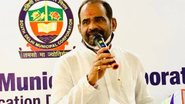  'யாரெல்லாம் தேச விரோதிகள் தெரியுமா.. கேரளா தொடங்கி ஜேஎன்யு மாணவர்கள் வரை..' லிஸ்ட் போட்ட பாஜக எம்பி