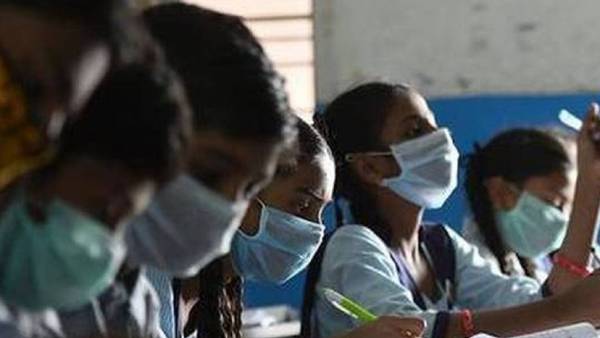 Corona detected for 4 students in Tiruvarur districts schools Corona detected for 4 students in Tiruvarur districts schools