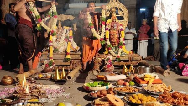 Nellaiyappar Gandhimathi Tirukkalyana festival begins with Flag hoisting in Tirunelvely Nellaiyappar Gandhimathi Tirukkalyana festival begins with Flag hoisting in Tirunelvely