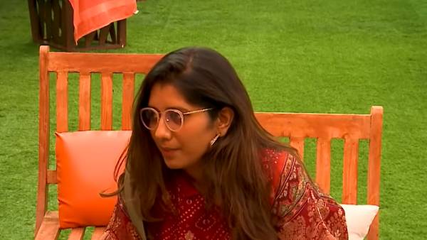 பிரியங்கா பிக்பாஸ் வீட்டிற்குள் மாறிவிட்டாரா?? இதை எதிர்ப்பார்கலையே ரசிகர்கள் குமுறல் 