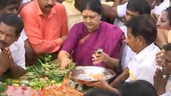 ஜெ நினைவிடம்