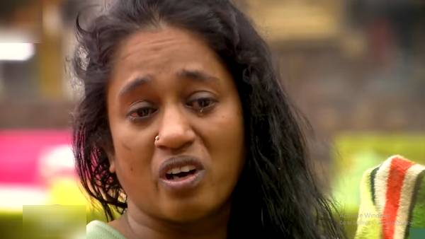 கடவுளே என்னைக்கொண்டு இப்படி விட்டுட்டீங்களே புலம்பும் தாமரை...காண்டான போட்டியாளர்கள்