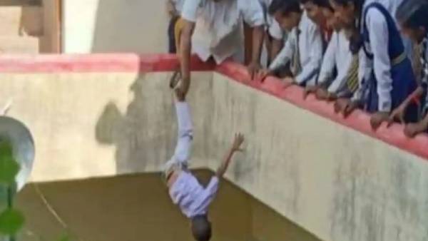 மாவட்ட நீதிபதி