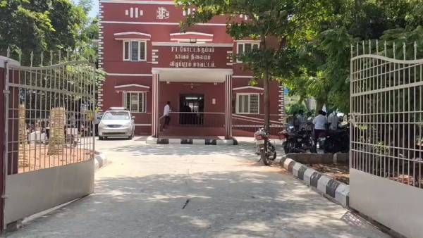 உடைப்பு ஏற்பட்டது