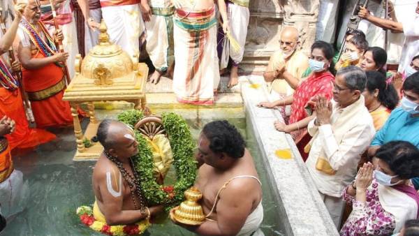 அலங்கார ஊர்வலம்