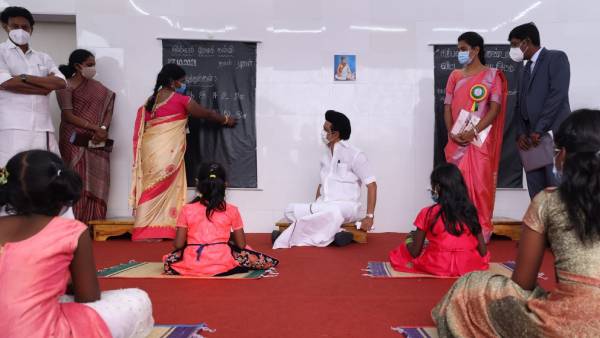 முதல்வரின் எளிமை