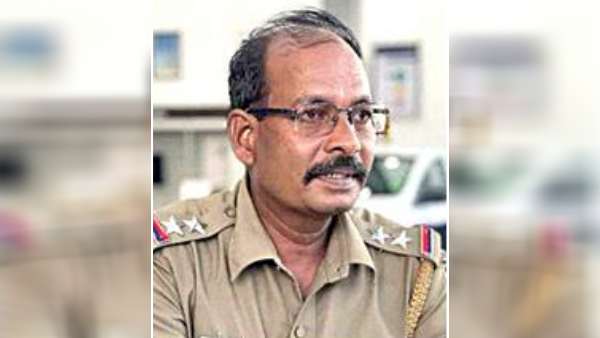 இரு சிறார்கள்