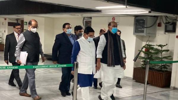 நாளை தொடங்குகிறது நாடாளுமன்றம்- பிரதமர் மோடி தலைமையில் டெல்லியில் இன்று அனைத்து கட்சி கூட்டம்! 