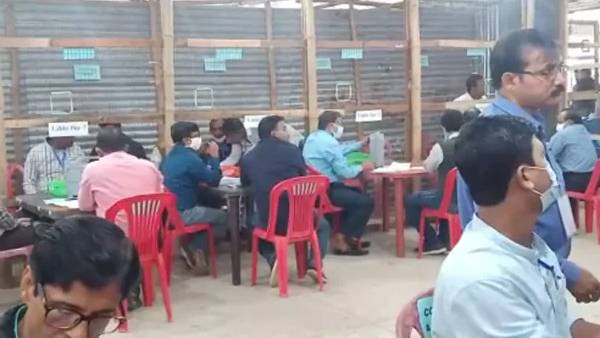 திரிபுரா: பலத்த பாதுகாப்புடன் உள்ளாட்சித் தேர்தல் வாக்கு எண்ணிக்கை-பாஜக அதிக இடங்களில் முன்னிலை! 