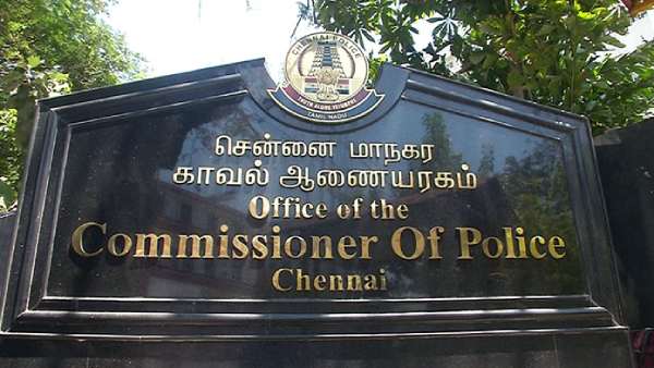 ஐபிஎஸ் அதிகாரிகள் இடமாற்றமும் மாறாத 4 ஐபிஎஸ் அதிகாரிகளும்