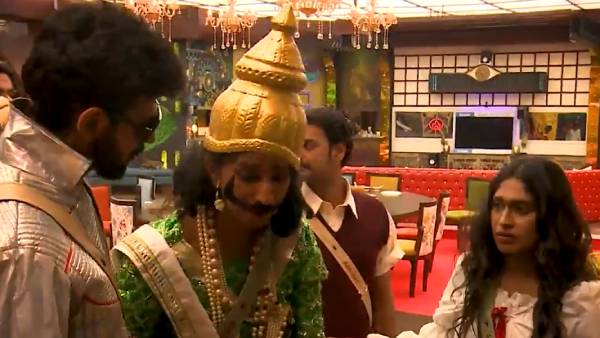 தலைவர் பதவிக்காக அடித்துக்கொண்ட போட்டியாளர்கள்...பிக் பாஸ் வீட்டுக்குள்ளேயும் இப்படியா?? 