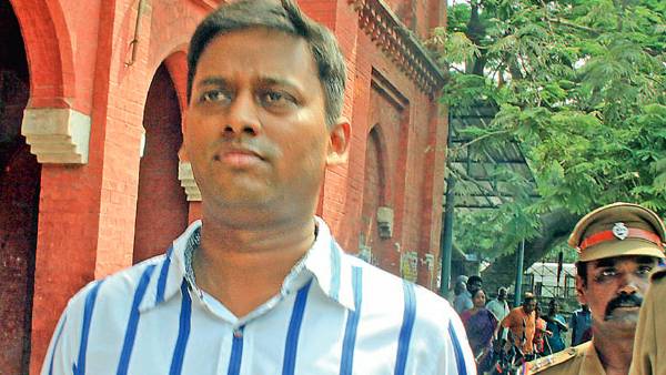 Dowry Harashment case against Varunkumar IPS : Mistake is true: Tamil Nadu govt reply Dowry Harashment case against Varunkumar IPS : Mistake is true: Tamil Nadu govt reply