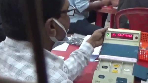 திரிபுராவில் மும்முனைப் போட்டி
