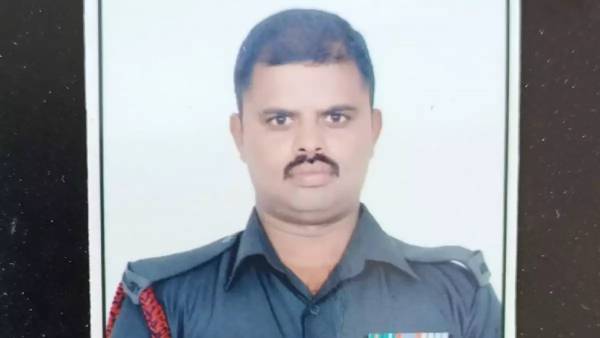 Galwan Martyr Havildar Palani Honoured With Vir Chakra Galwan Martyr Havildar Palani Honoured With Vir Chakra