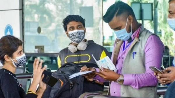  அச்சுறுத்தும் ஓமிக்ரான்.. ரகசியமாக பூஸ்டர் டோஸ் போட்டுக்கொள்ளும் தமிழக மருத்துவர்கள்.. பரபர தகவல்