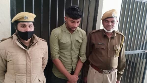 பிபின் ராவத் மரணம் குறித்து சர்ச்சைக்குரிய வீடியோ.. இளைஞர் கைது.. போலீசார் கண்டிப்பு! 